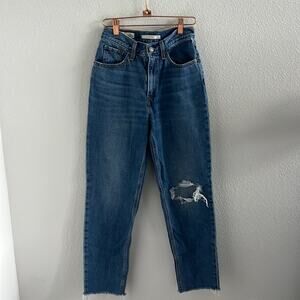 Levi's 80's Mom Jeans Denim Distressed Fray Hem Knee Blowout 25